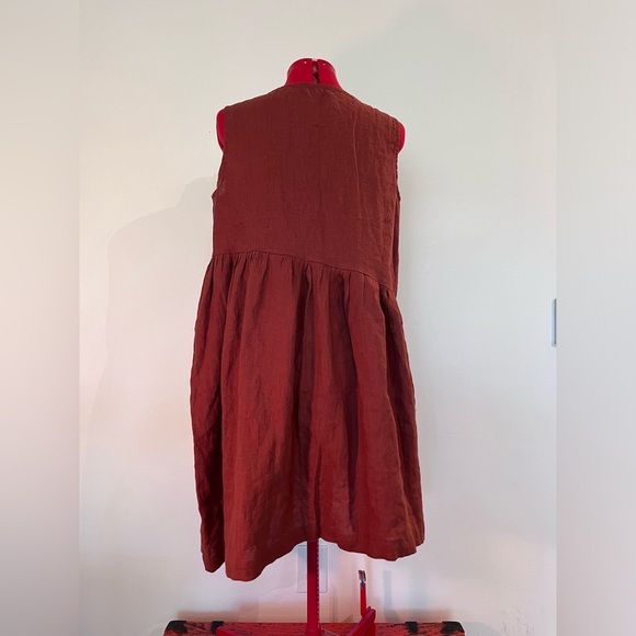 Not Perfect Linen Terracotta Smock Midi Dress in M/L - Picture 3 of 8